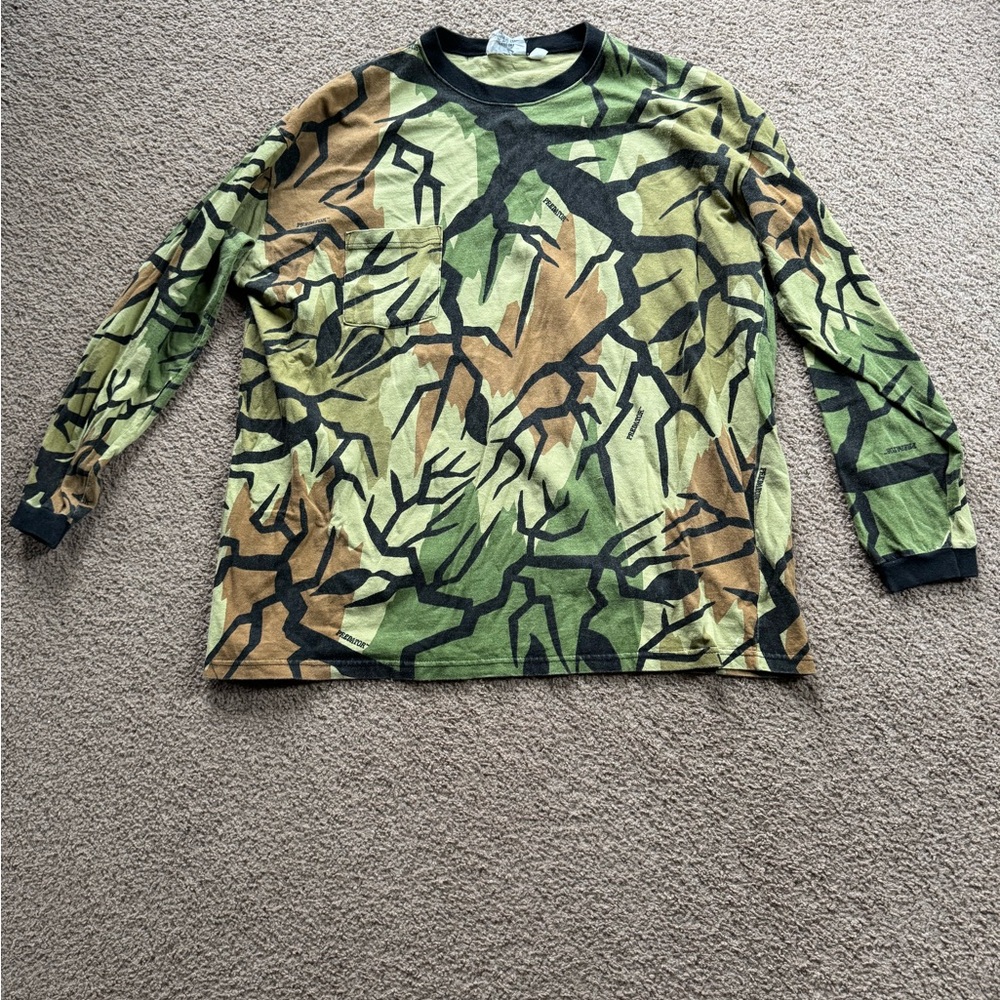 Vintage Pretador Green and Brown Camouflage Long Sleeve Tee